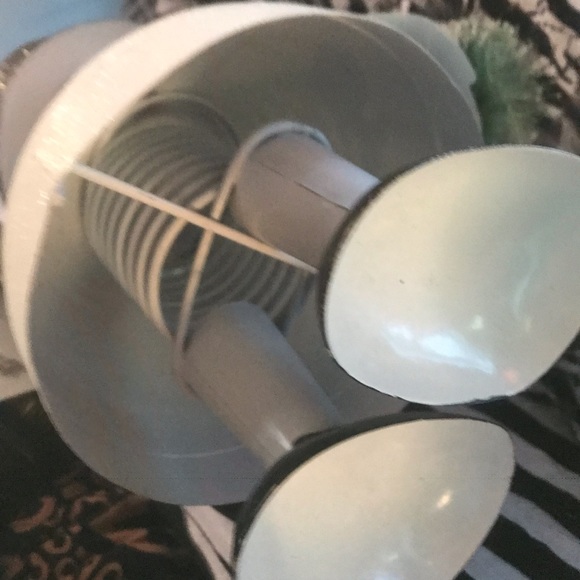 Snowman Candle and Metal Decoration Duo - Picture 3 of 9